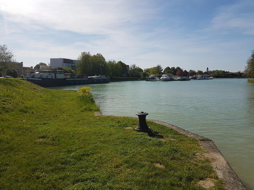Péniche Serenity Sillery Exterior foto