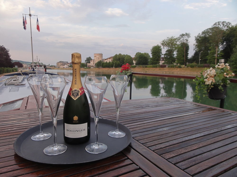 Péniche Serenity Sillery Exterior foto